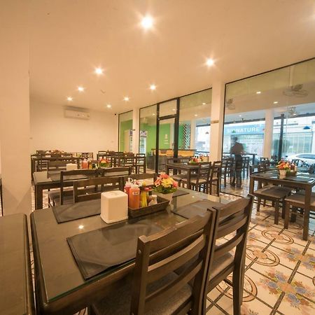 Panda Hostel Phuket (Adults Only) Patong Extérieur photo