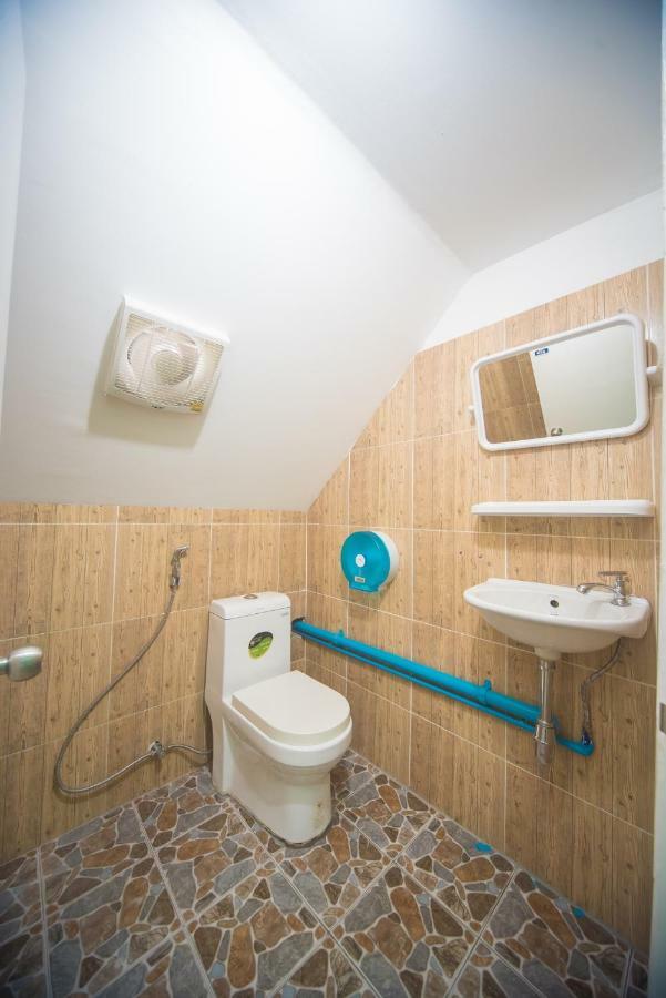 Panda Hostel Phuket (Adults Only) Patong Extérieur photo