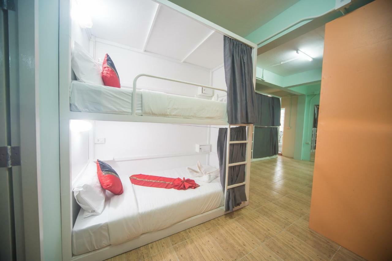 Panda Hostel Phuket (Adults Only) Patong Extérieur photo