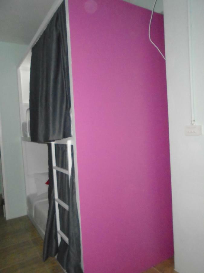 Panda Hostel Phuket (Adults Only) Patong Extérieur photo