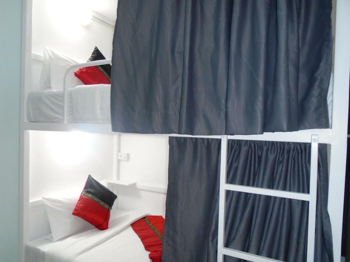 Panda Hostel Phuket (Adults Only) Patong Extérieur photo
