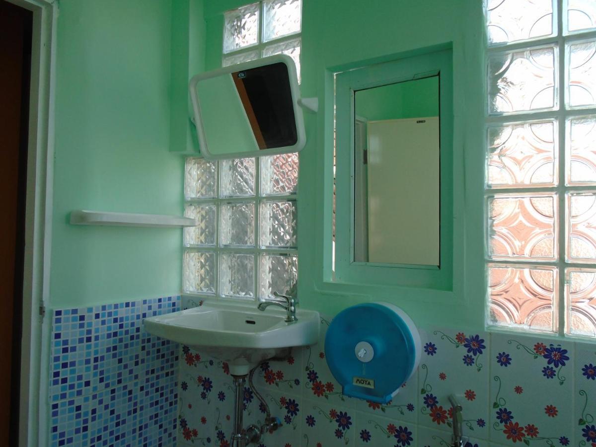 Panda Hostel Phuket (Adults Only) Patong Extérieur photo