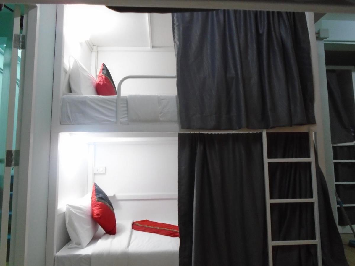 Panda Hostel Phuket (Adults Only) Patong Extérieur photo